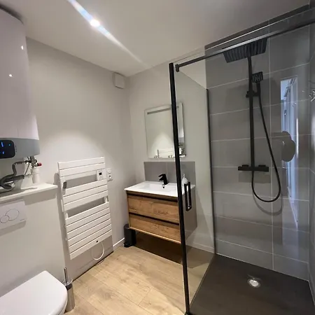 Conteneur Design Avec Jacuzzi - Bord De Foret דירה *